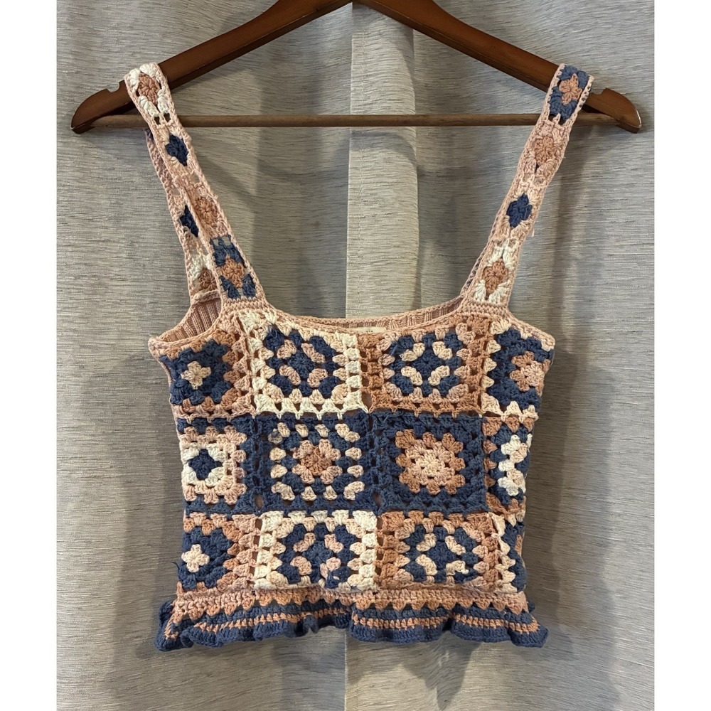 American Eagle AE Women's S Pink Boho Hippie Crochet Sleeveless Cropped Tank Top
